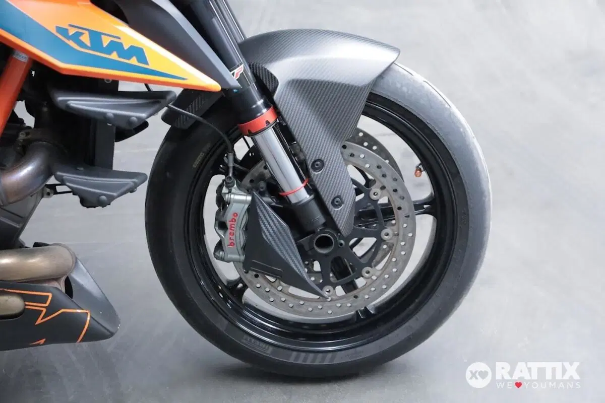 KTM 1290 Super Duke R (2021) (9)