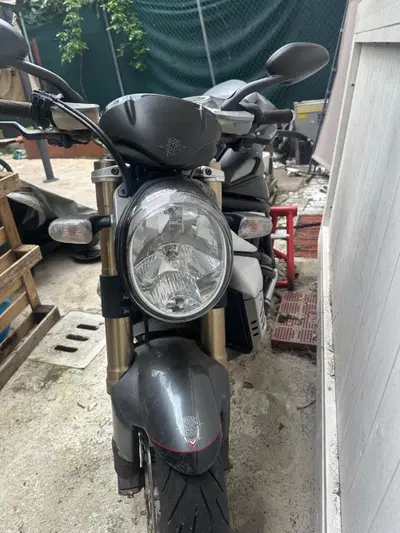 MV Agusta Brutale 750 S (2002 - 06) usata