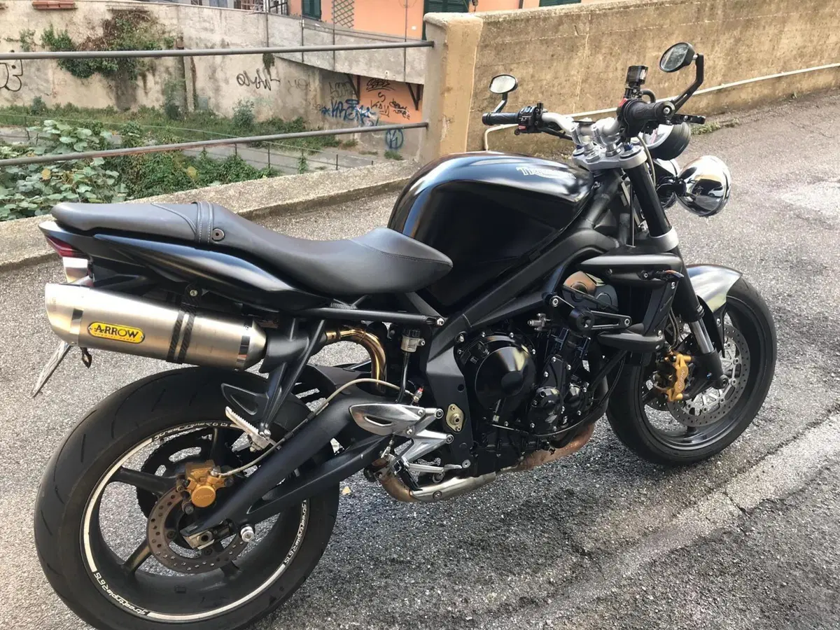 Triumph Street Triple (2007 - 12) (3)