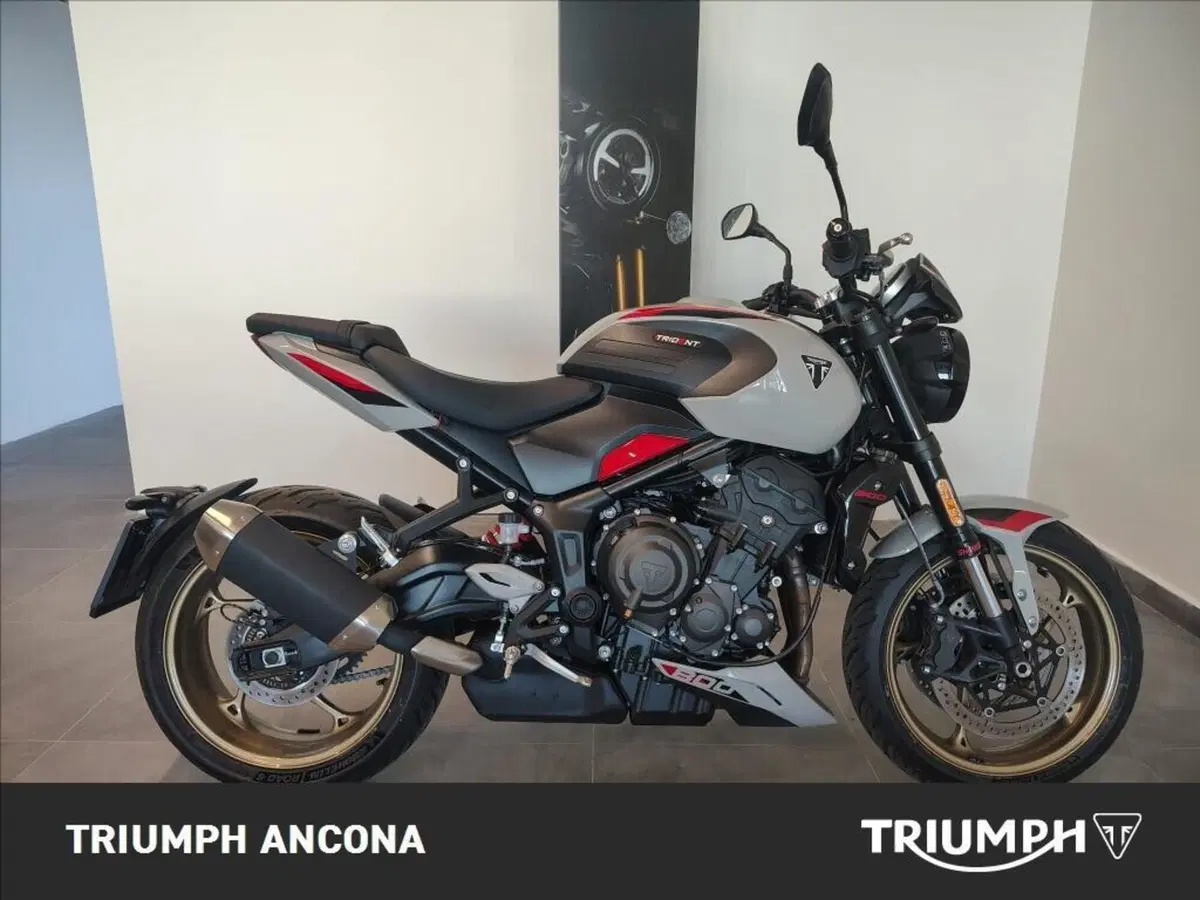Triumph Trident 800 (2026)