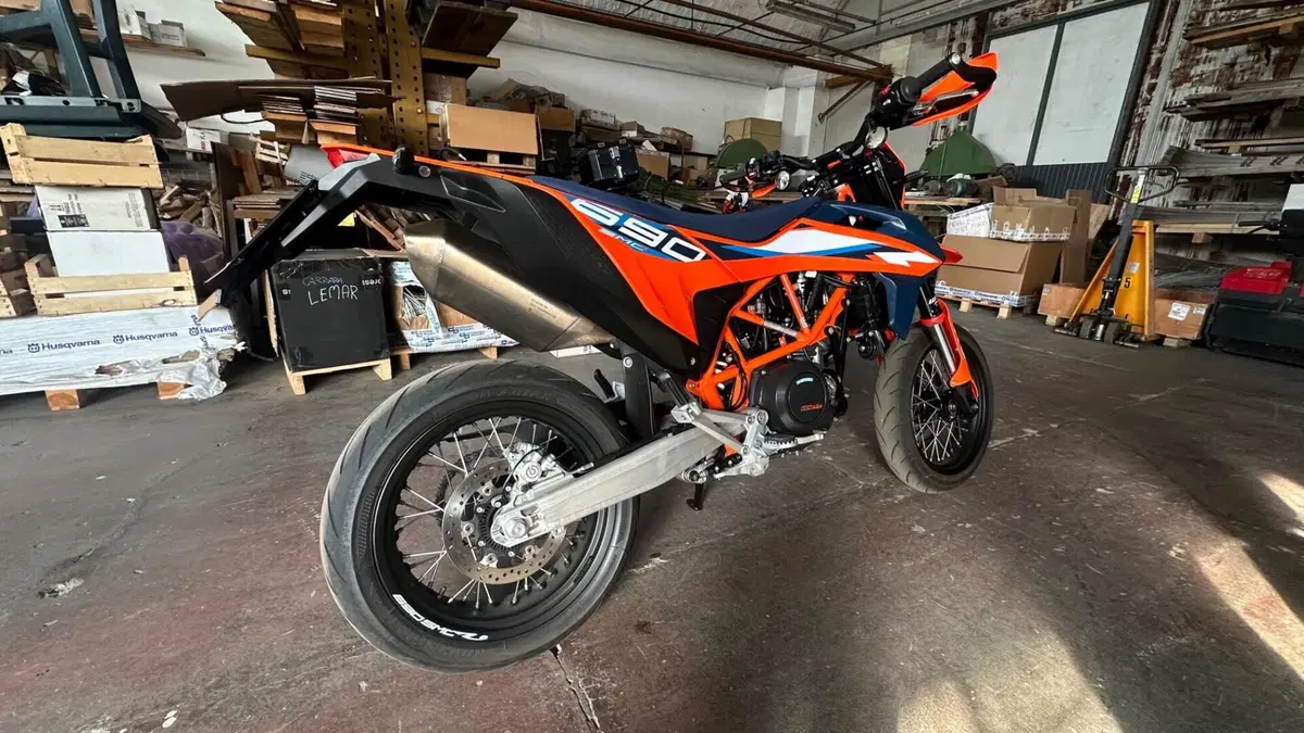 KTM 690 SMC R (2023 - 25) (3)