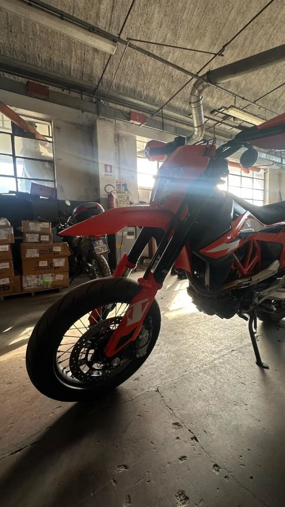 KTM 690 SMC R (2023 - 25) (6)