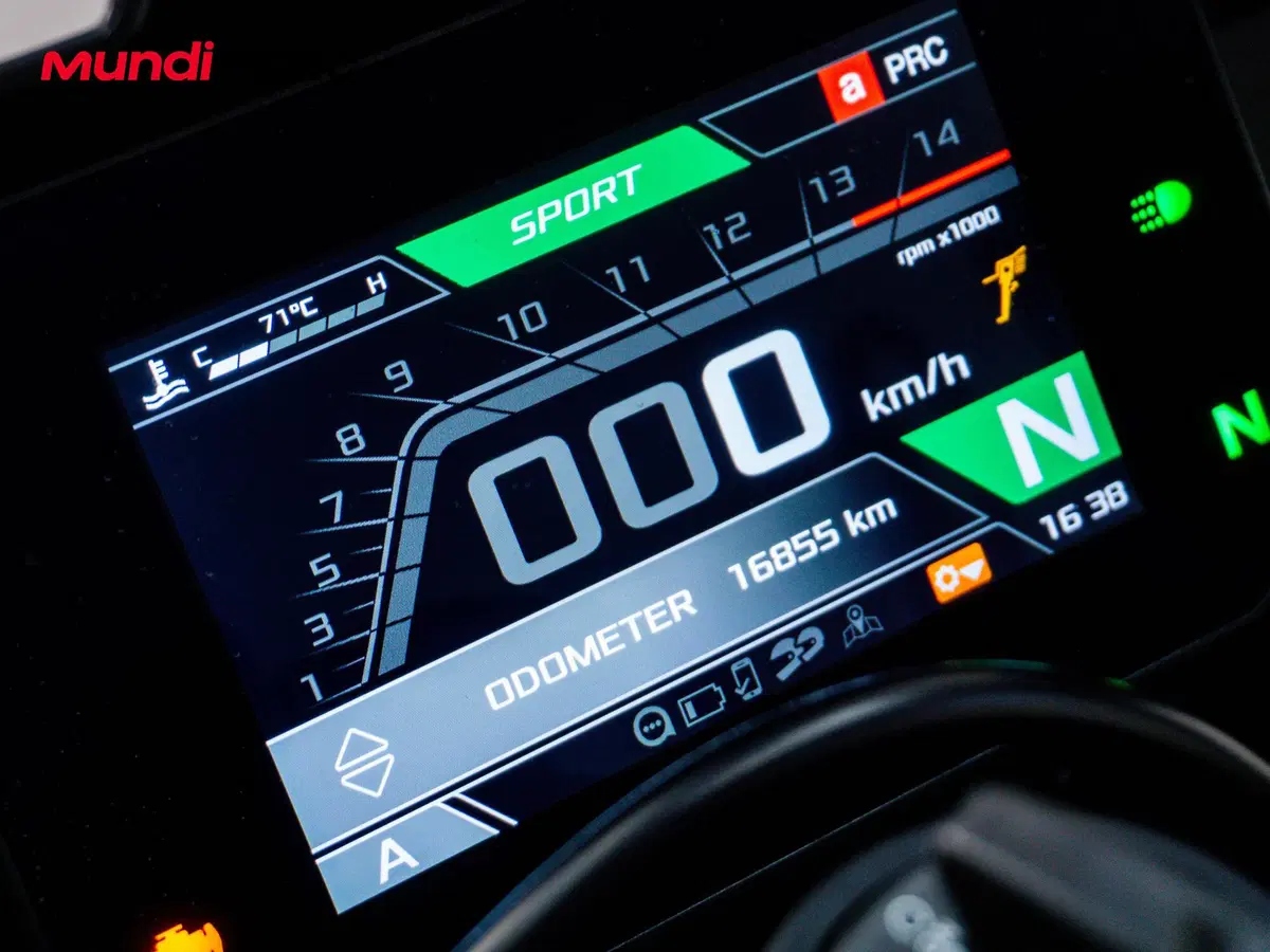 Aprilia RSV4 1100 Factory (2020) (12)