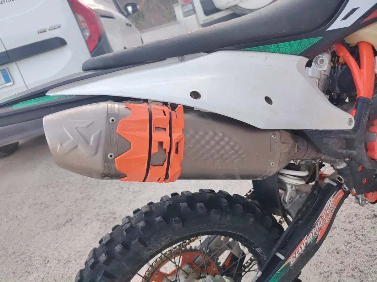 KTM 350 EXC-F Six Days (2020) (5)
