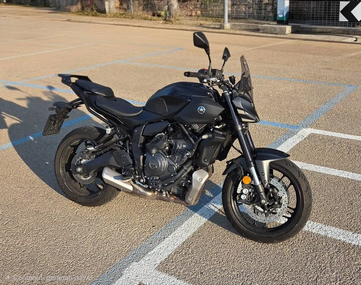 Yamaha MT-07 Y-AMT (2025 - 26) (5)