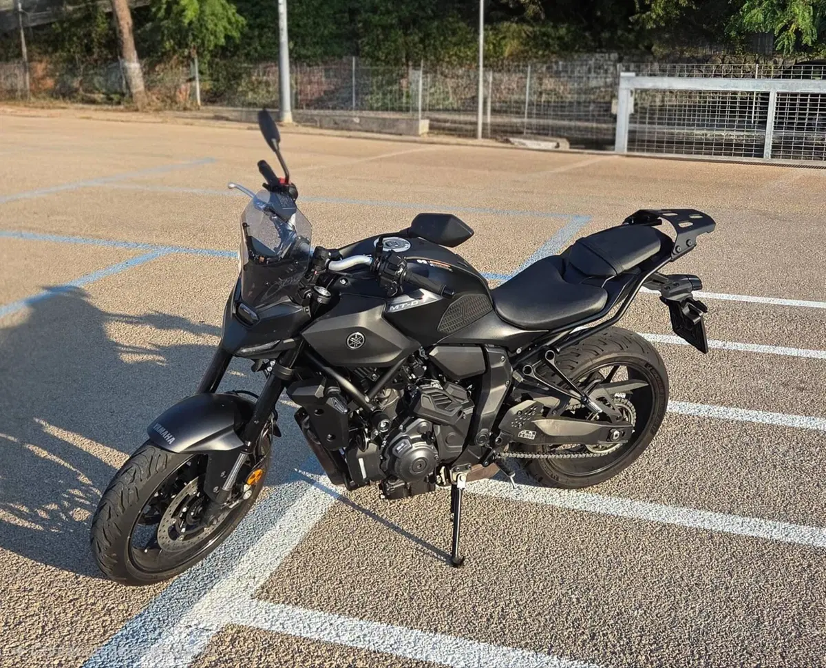 Yamaha MT-07 Y-AMT (2025 - 26) (2)