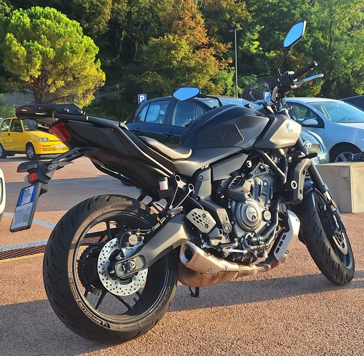 Yamaha MT-07 Y-AMT (2025 - 26) (4)