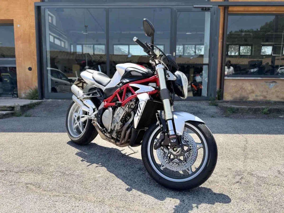 MV Agusta Brutale 910 S (2005 - 11) (2)