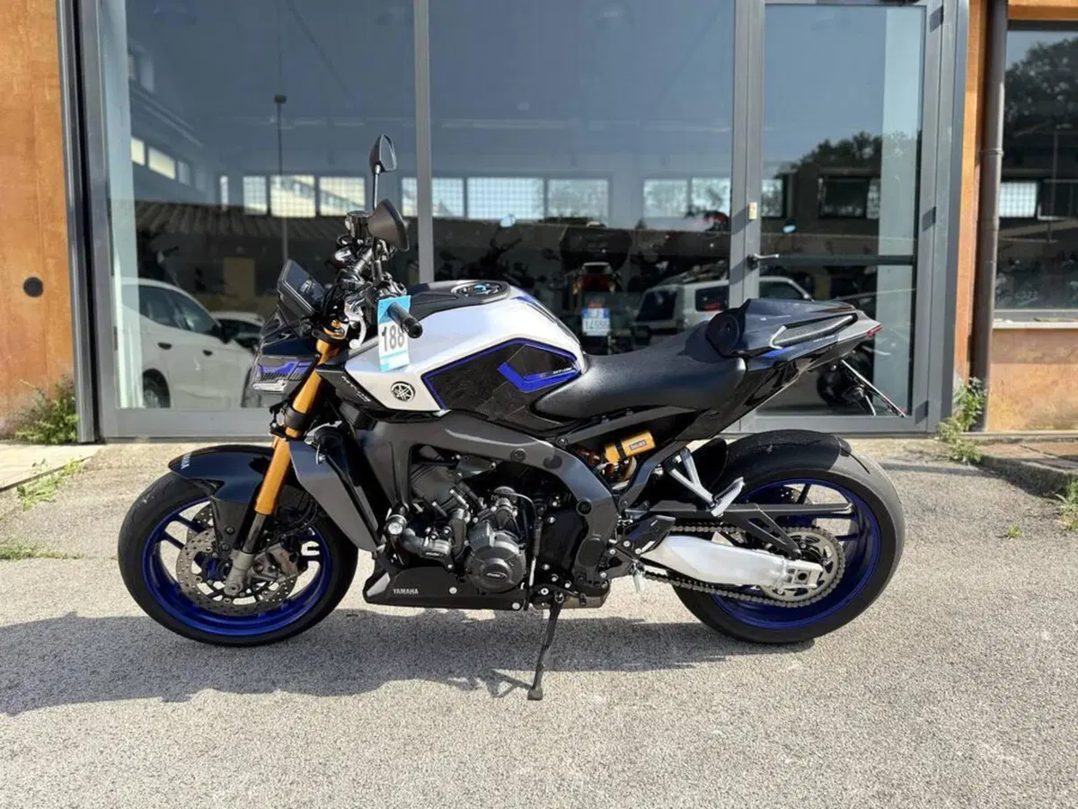 Yamaha MT-09 (2024 - 26) (4)