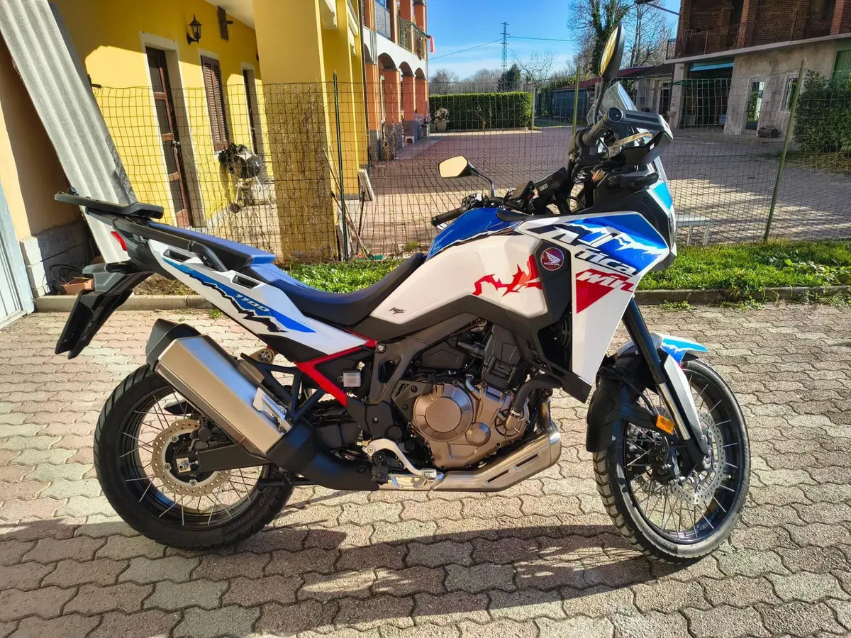 Honda Africa Twin CRF 1100L ES (2024 - 26) (3)