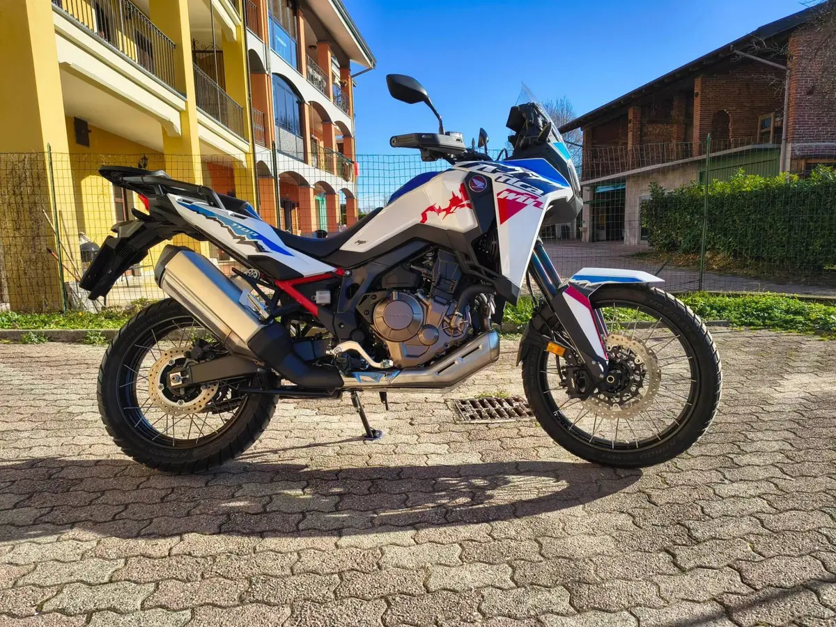 Honda Africa Twin CRF 1100L ES (2024 - 26) (5)