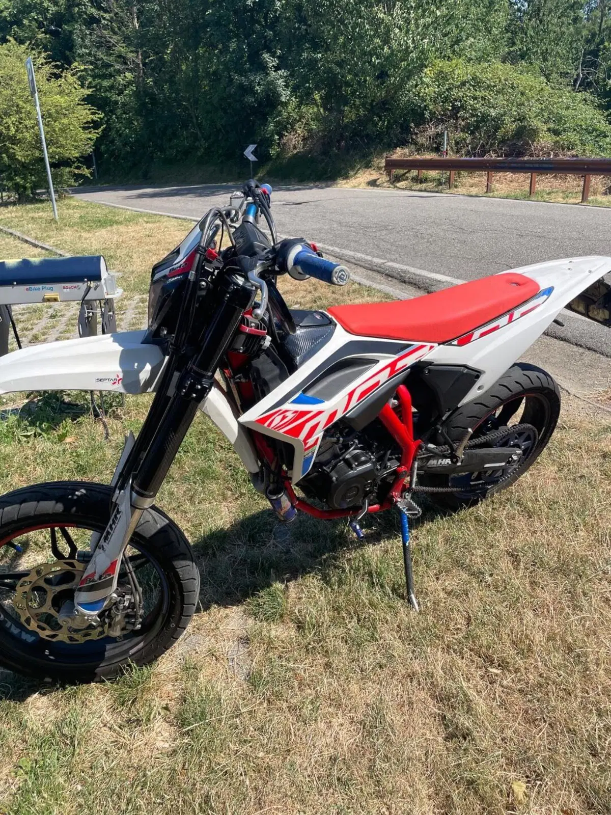 Betamotor RR 125 4T Motard LC (2021 - 23) (4)