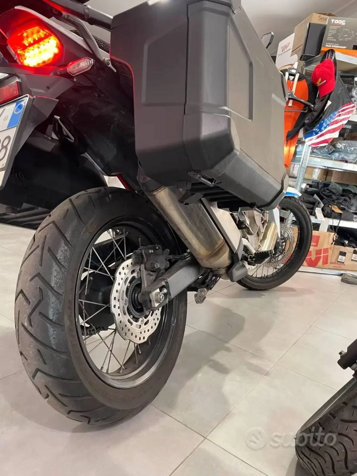 Honda Africa Twin CRF 1100L Urban (2022 - 23) (10)