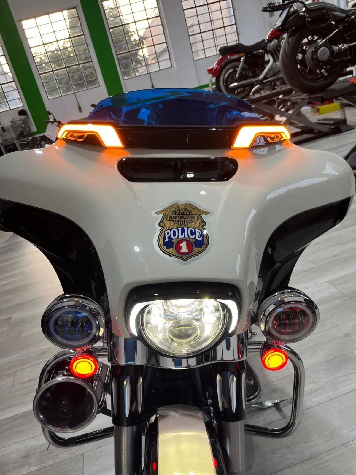 Harley-Davidson Electra Glide Police (2015 - 16) - FLHTP (3)