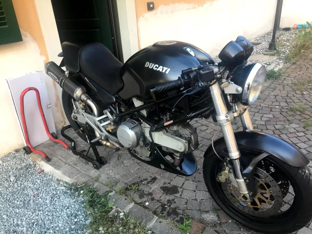 Ducati Monster 620 I.E. Dark (2002) (2)