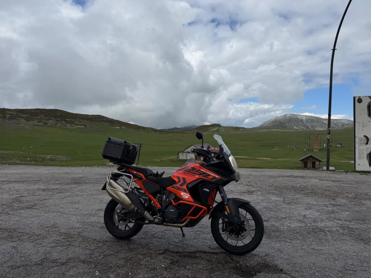 KTM 1290 Super Adventure S (2022 - 25) (4)