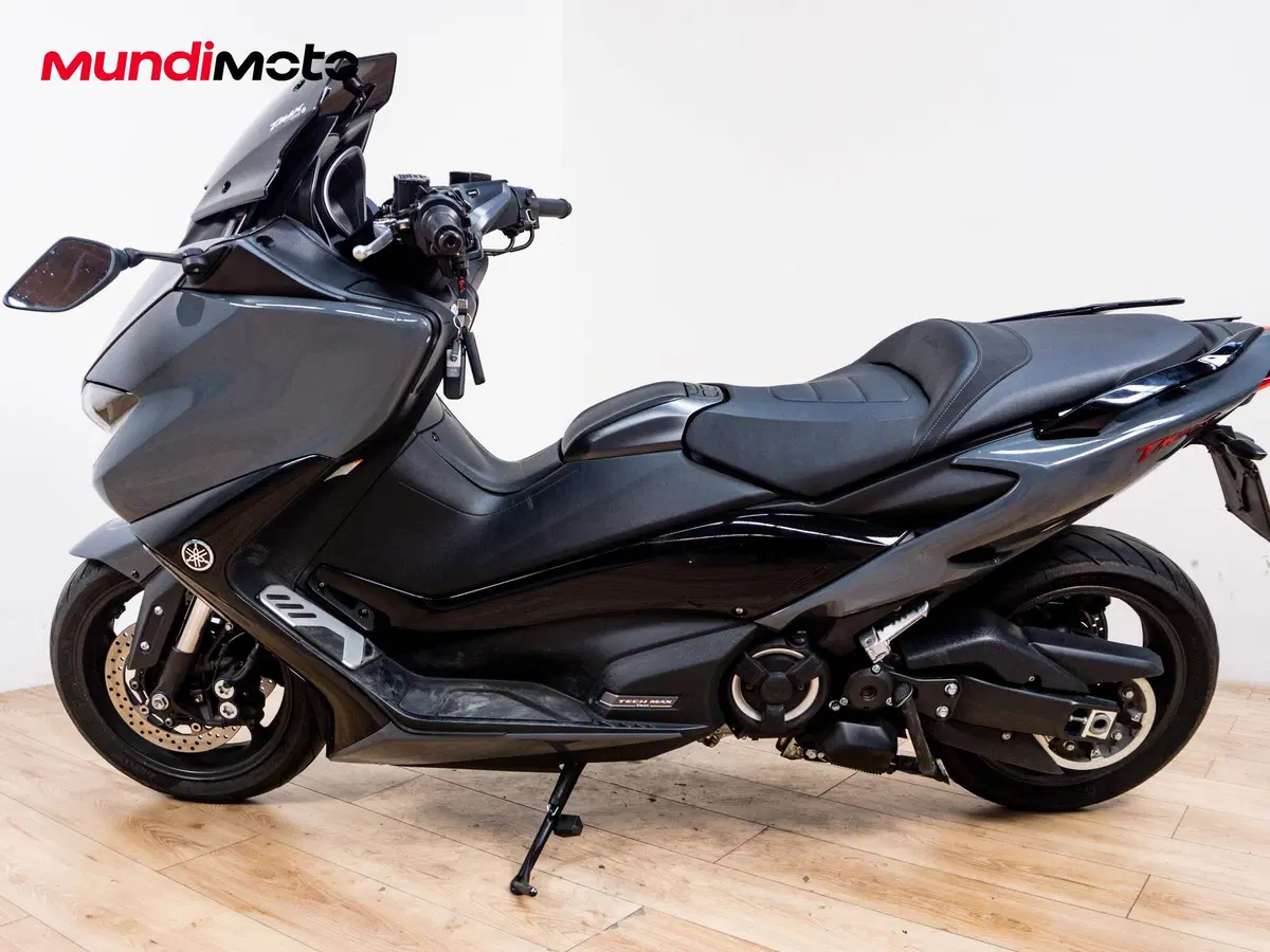 Yamaha T-Max 560 Tech Max (2020) (6)