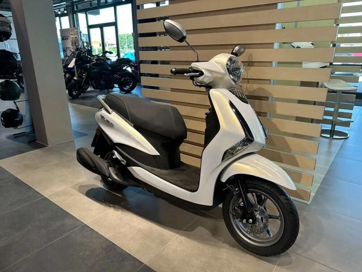 Yamaha D'Elight 125 (2021 - 26) (4)