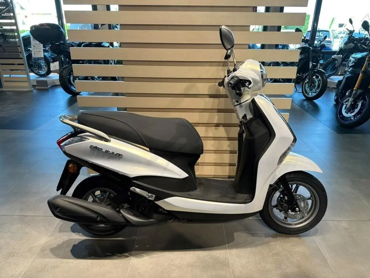 Yamaha D'Elight 125 (2021 - 26) (5)