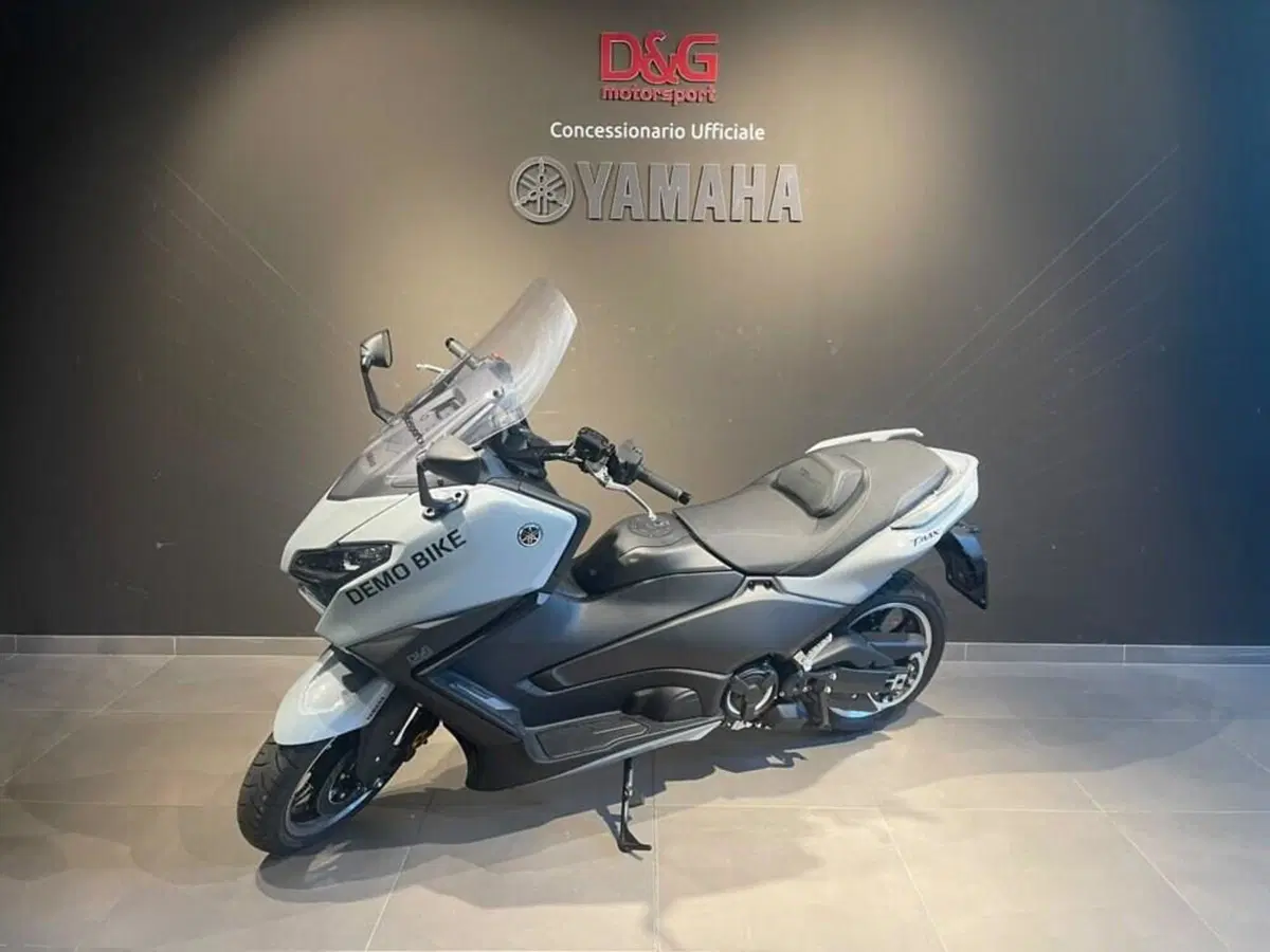 Yamaha T-Max 560 Tech Max (2025 - 26) (3)
