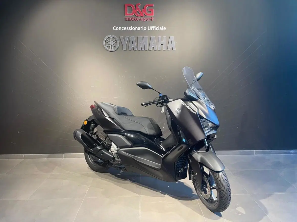 Yamaha X-Max 300 Tech Max (2025 - 26) (2)