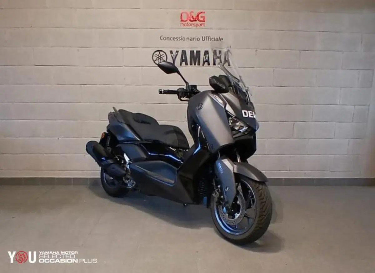 Yamaha X-Max 300 Tech Max (2025 - 26) (2)