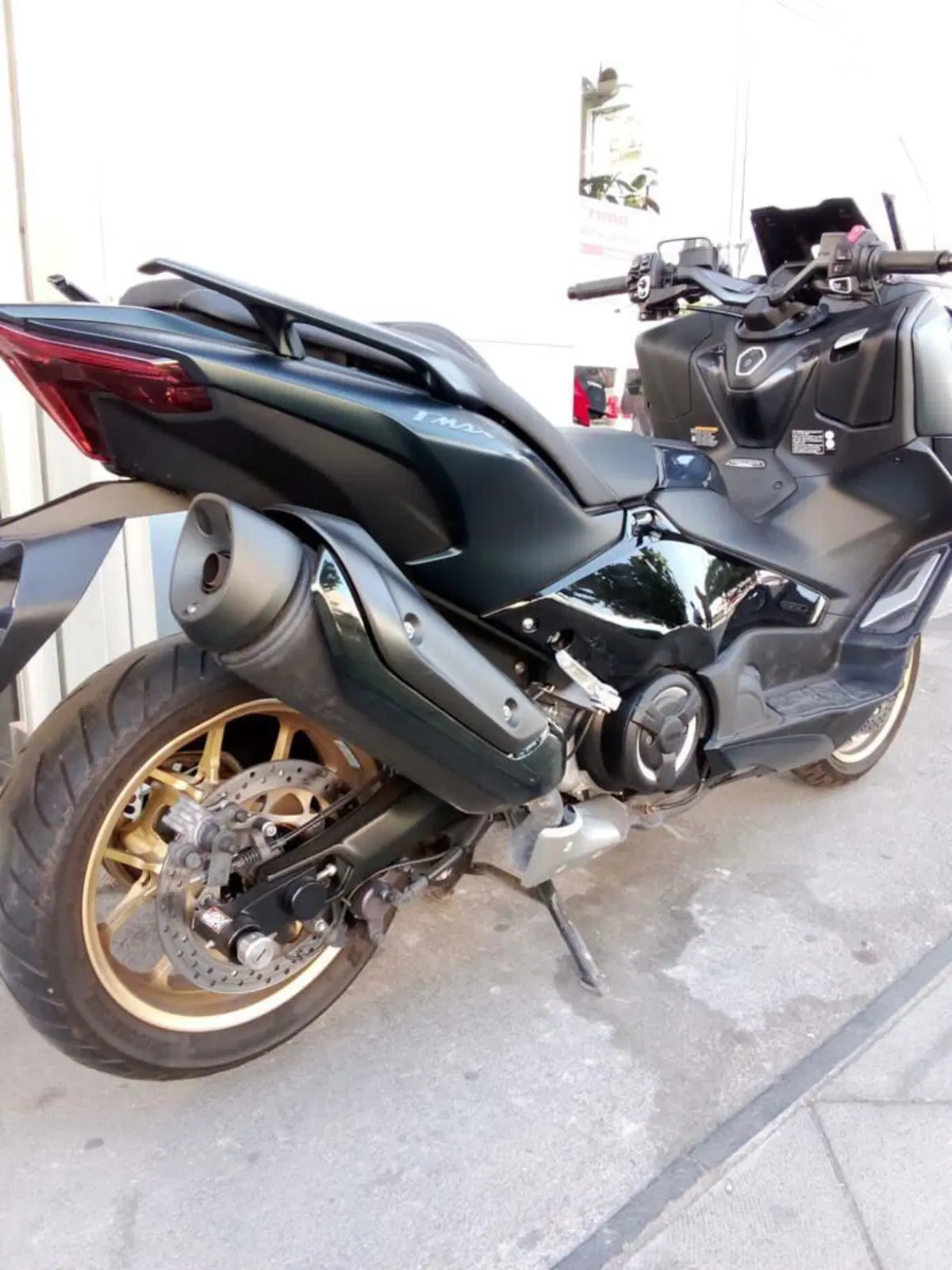 Yamaha T-Max 560 (2022 - 24) (5)