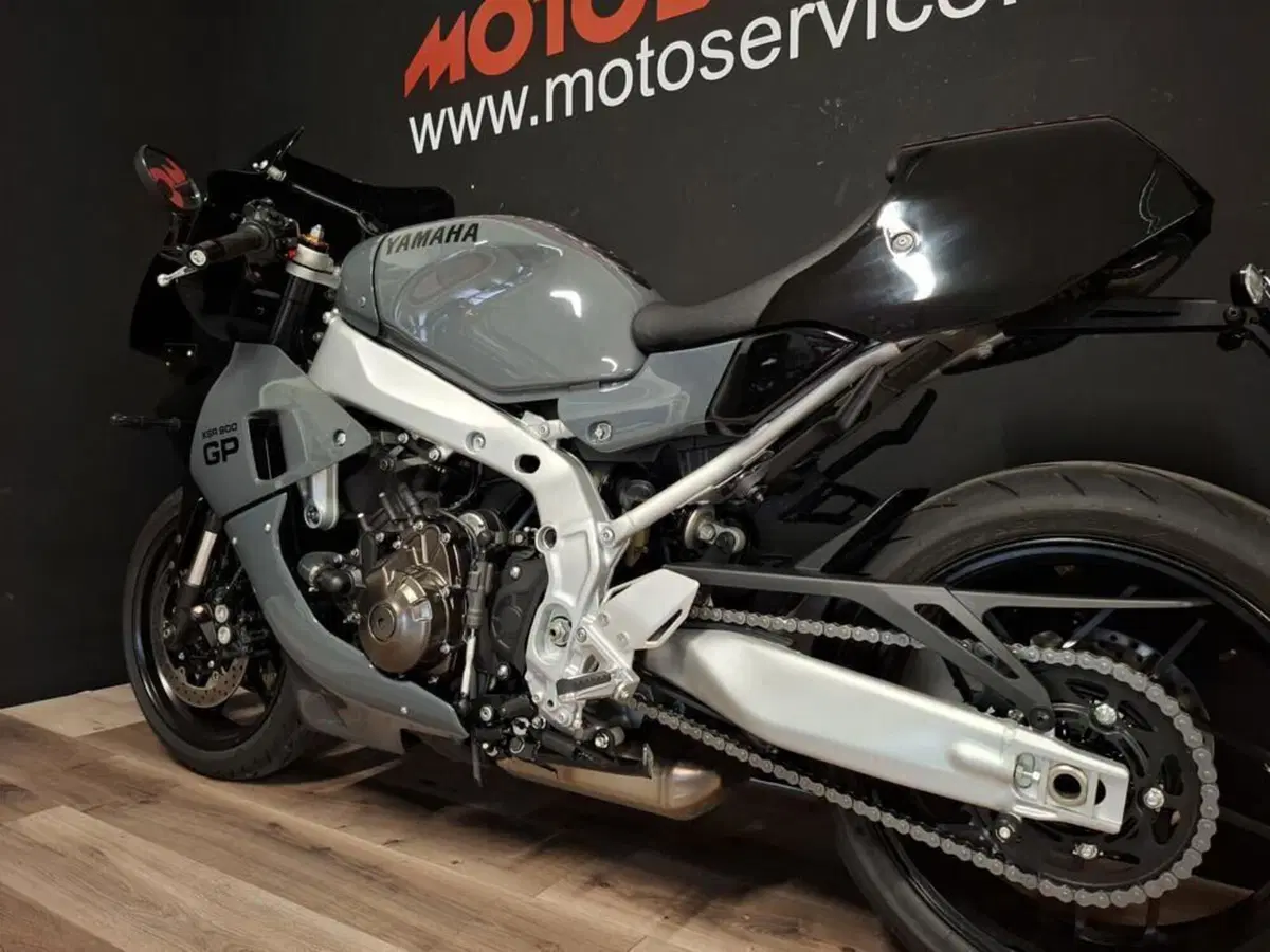 Yamaha XSR 900 GP (2024 - 26) (14)