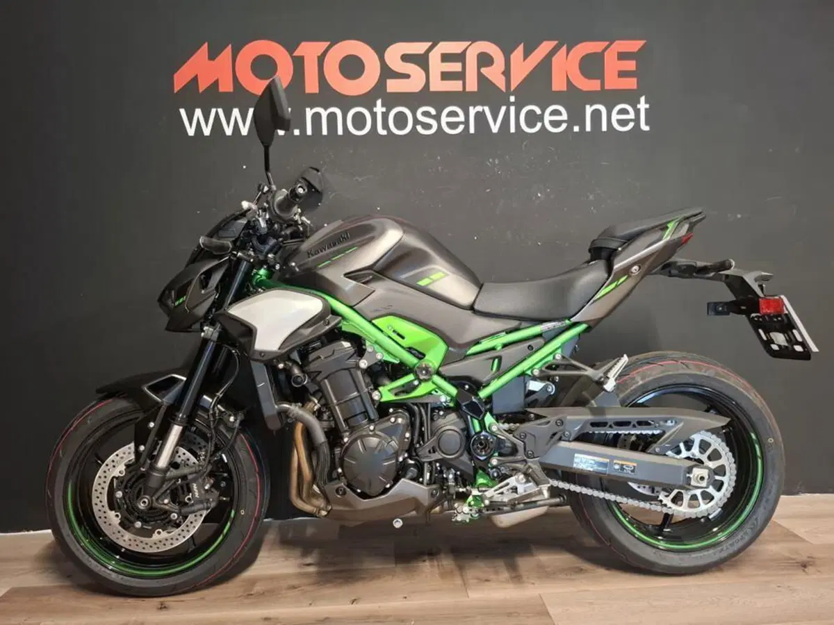 Kawasaki Z 900 (2025 - 26)