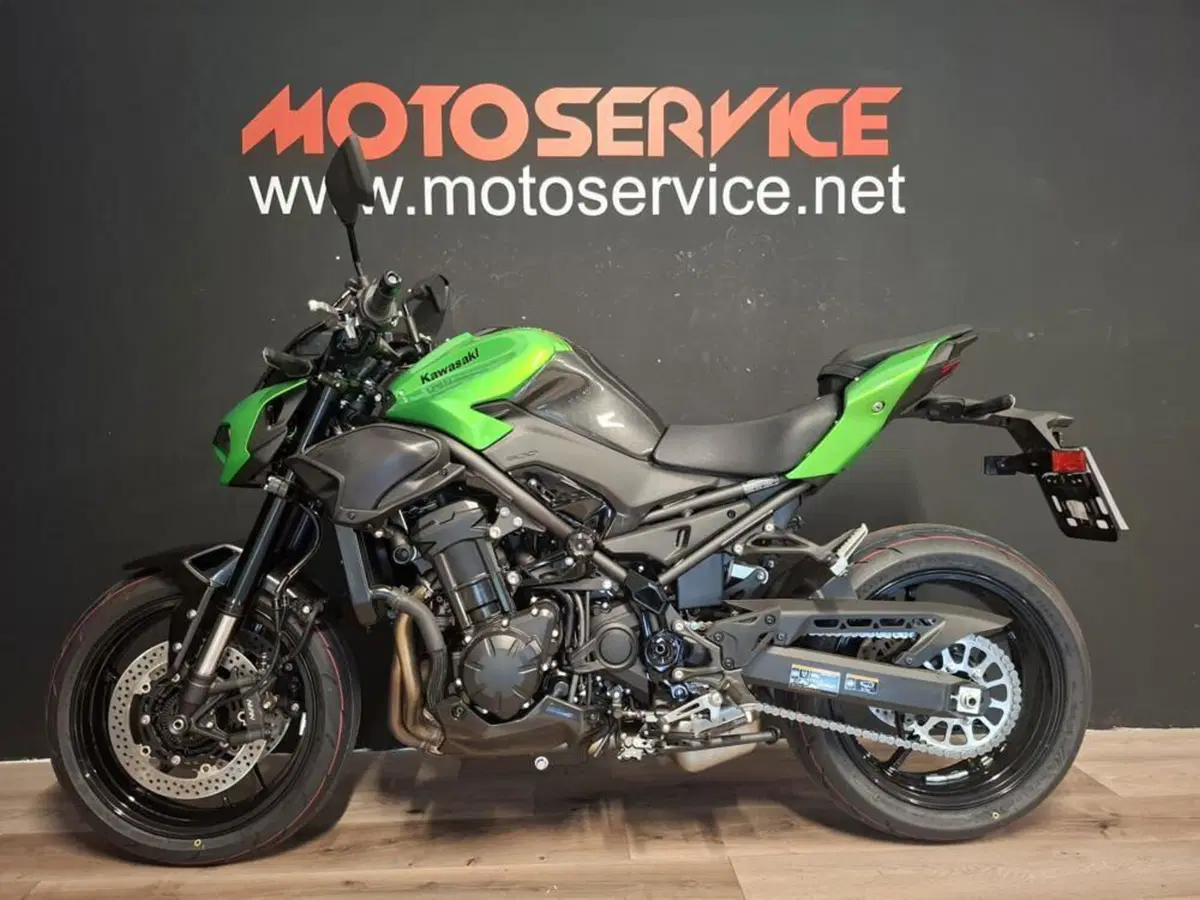 Kawasaki Z 900 (2025 - 26)