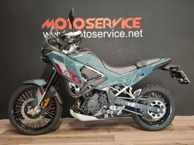Kawasaki KLE 500 SE (2026) usata