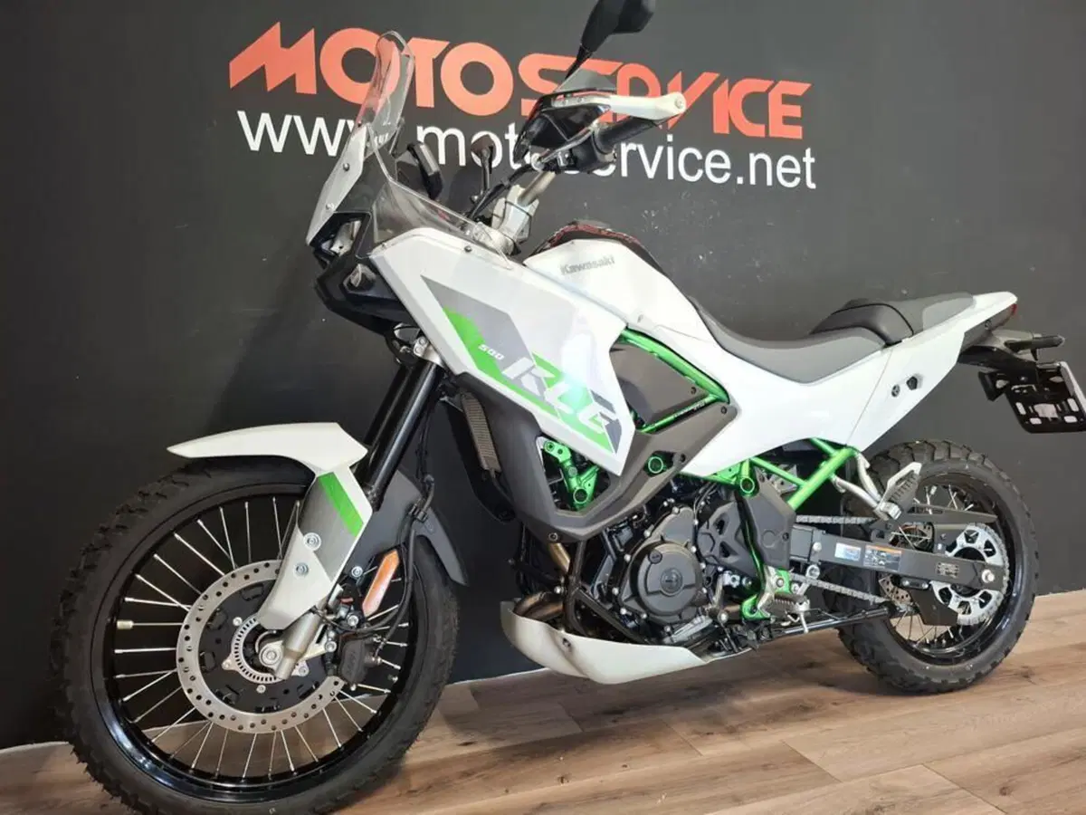 Kawasaki KLE 500 SE (2026) (2)