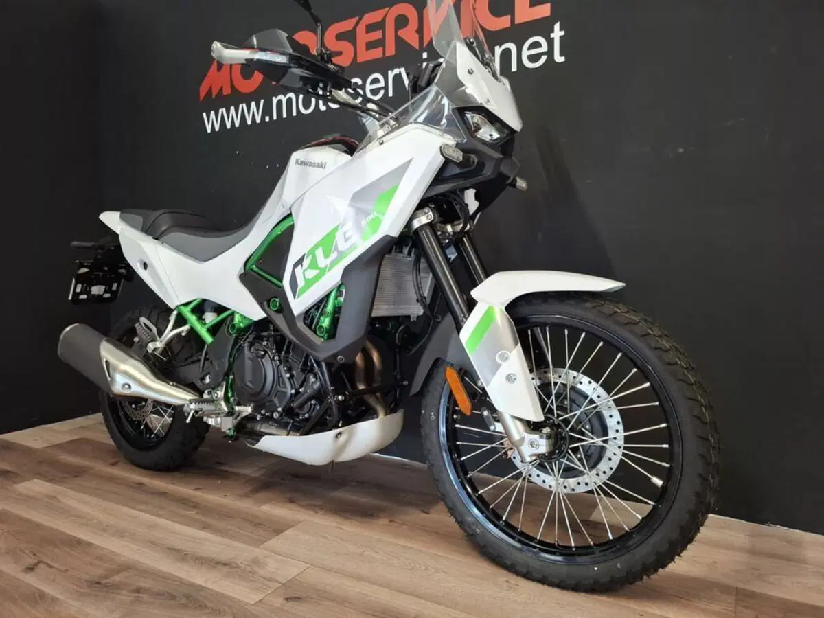 Kawasaki KLE 500 SE (2026) (5)