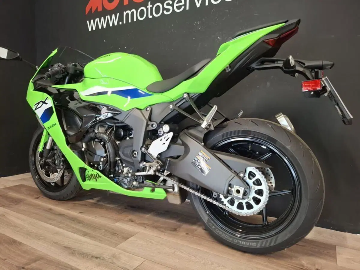 Kawasaki Ninja 636 ZX-6R (2024 - 26) (3)