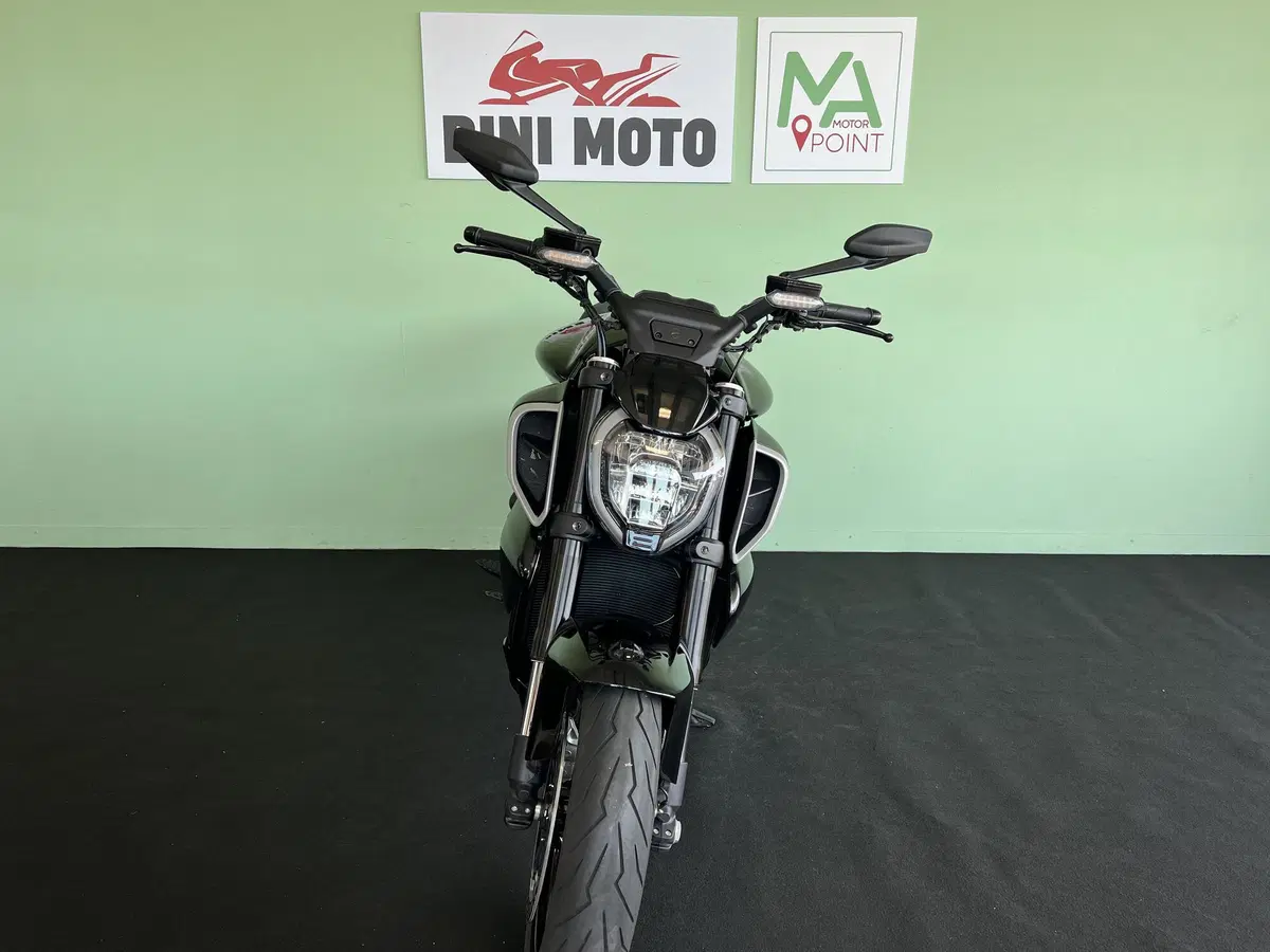 Ducati Diavel V4 (2023 - 26) (3)