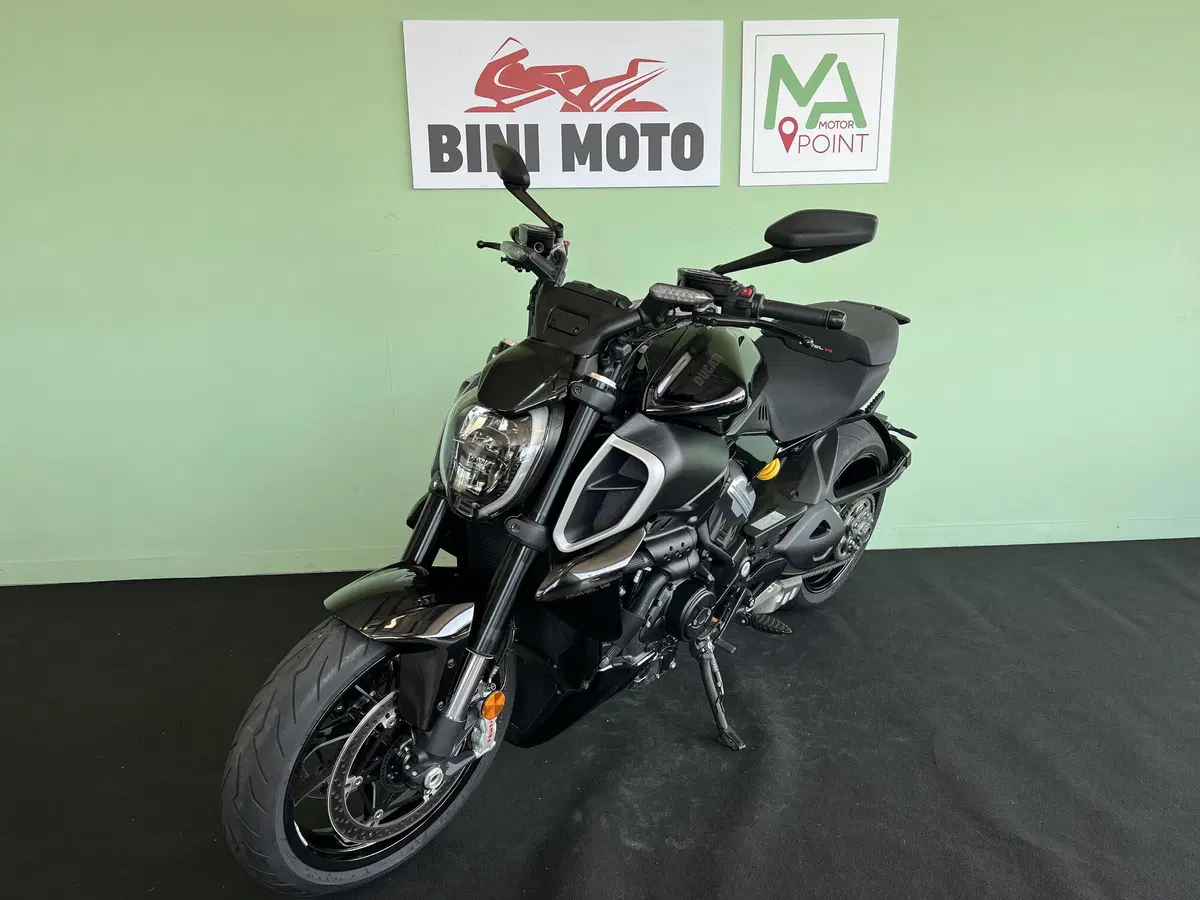 Ducati Diavel V4 (2023 - 26) (4)