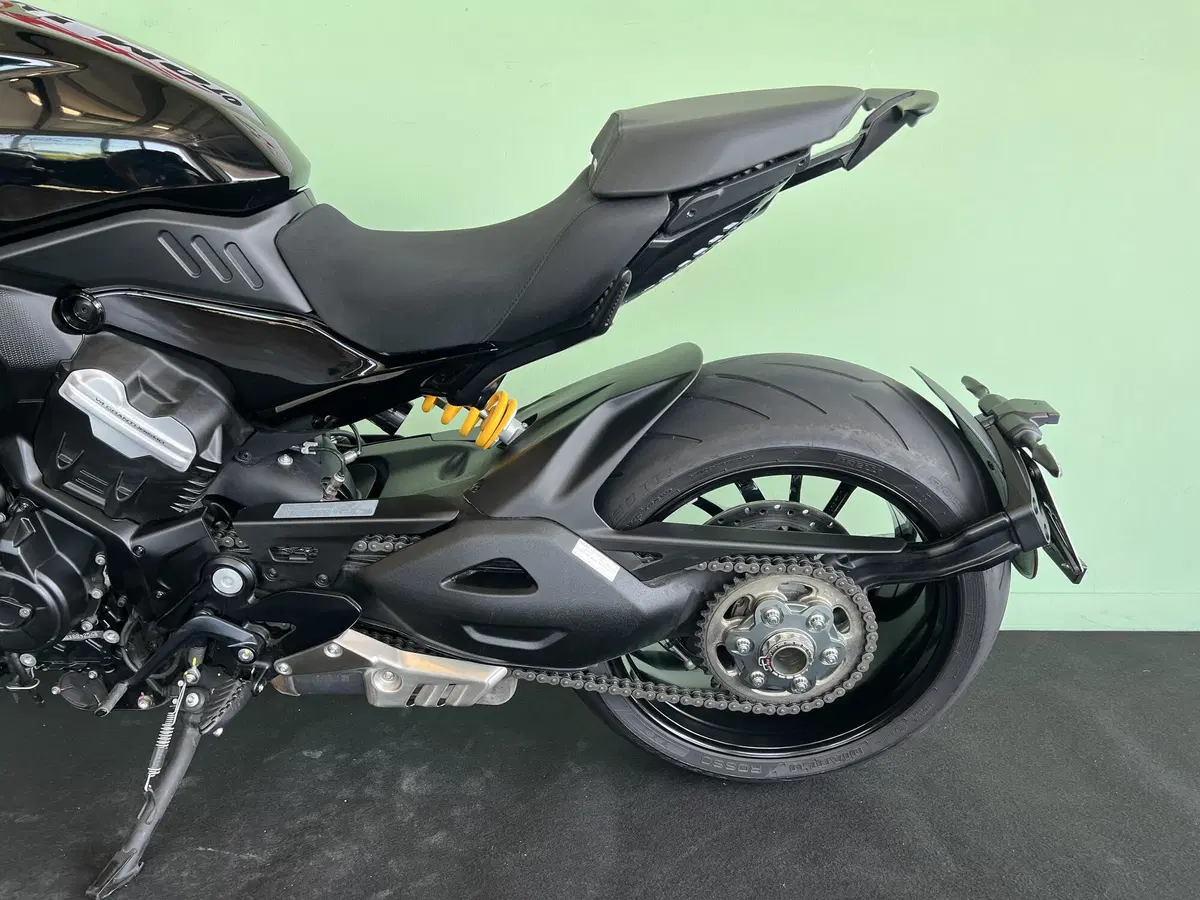 Ducati Diavel V4 (2023 - 26) (16)