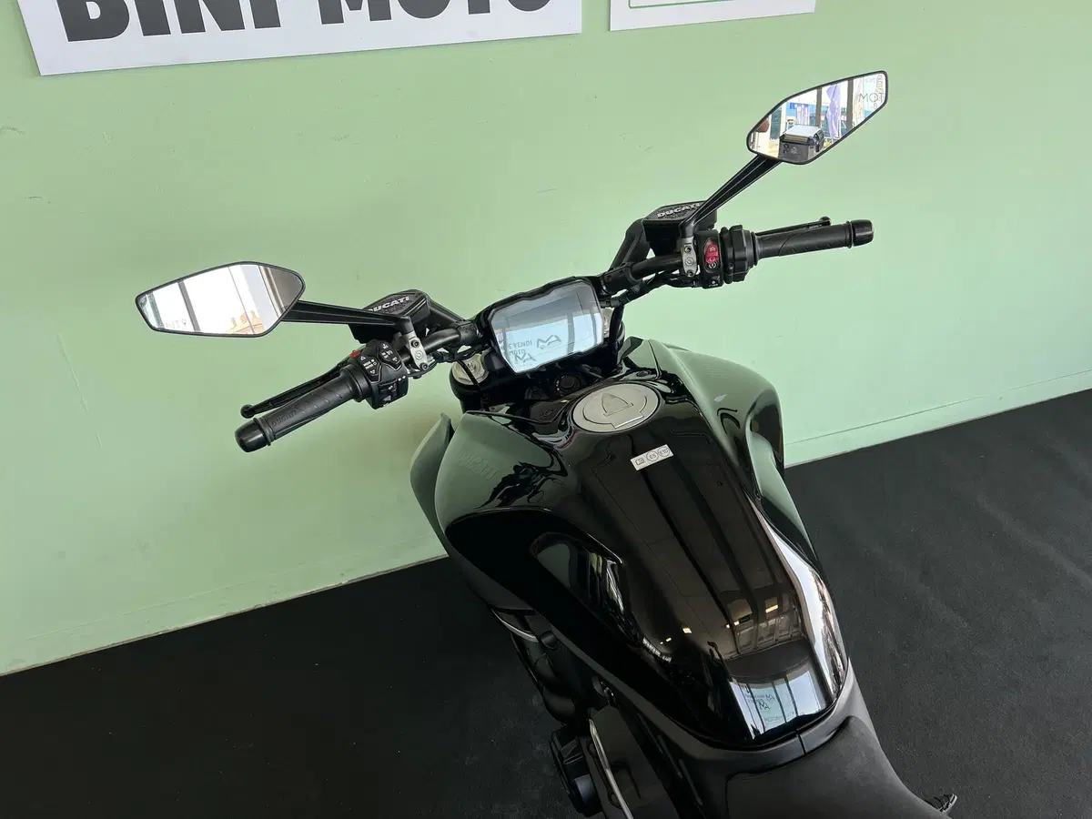 Ducati Diavel V4 (2023 - 26) (20)