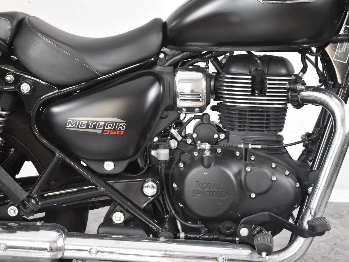 Royal Enfield Meteor 350 (2021 - 26) (9)