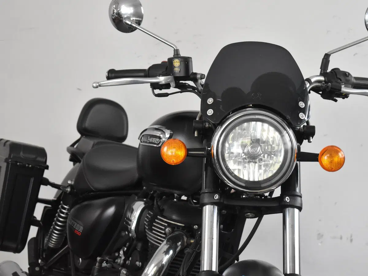 Royal Enfield Meteor 350 (2021 - 26) (11)