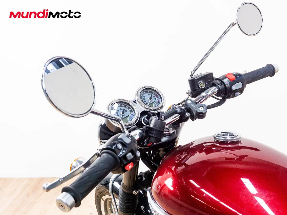 Triumph Bonneville T120 Gold Line Edition (2021) (11)