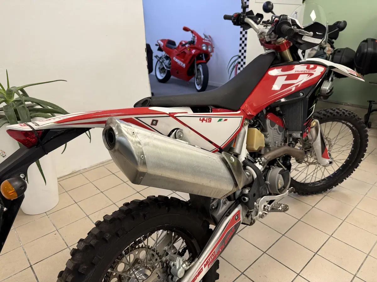 Husqvarna SM 449 (2010 - 13) (4)