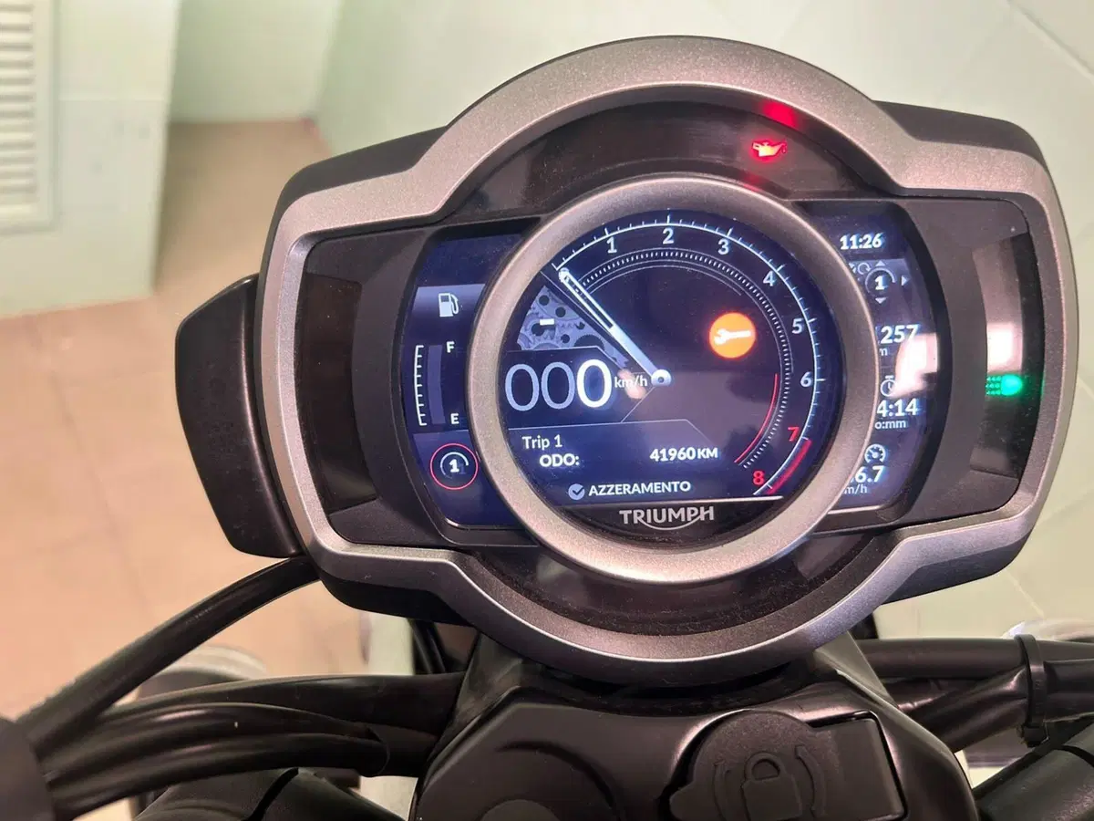 Triumph Scrambler 1200 XE (2019 - 20) (5)