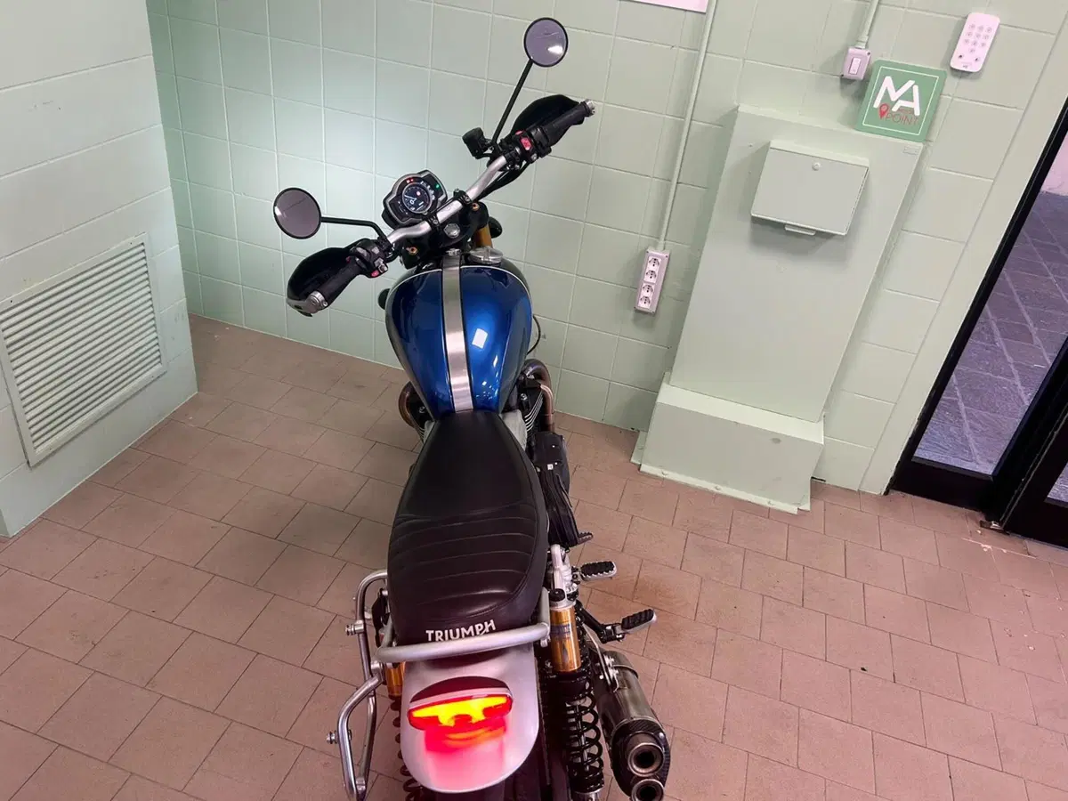 Triumph Scrambler 1200 XE (2019 - 20) (10)
