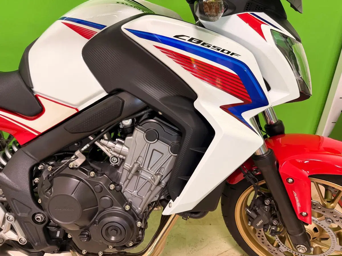 Honda CB 650 F ABS (2014 - 17) (4)