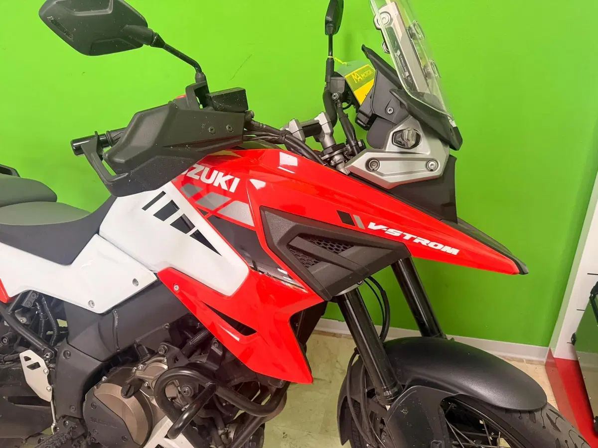 Suzuki V-Strom 1050XT (2020 - 23) (3)