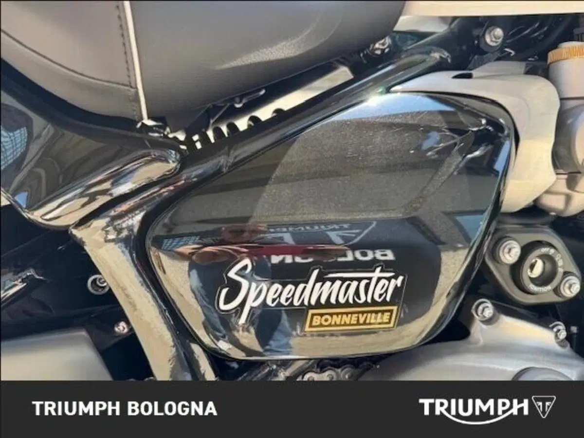 Triumph Bonneville Speedmaster 1200 (2026) (2)