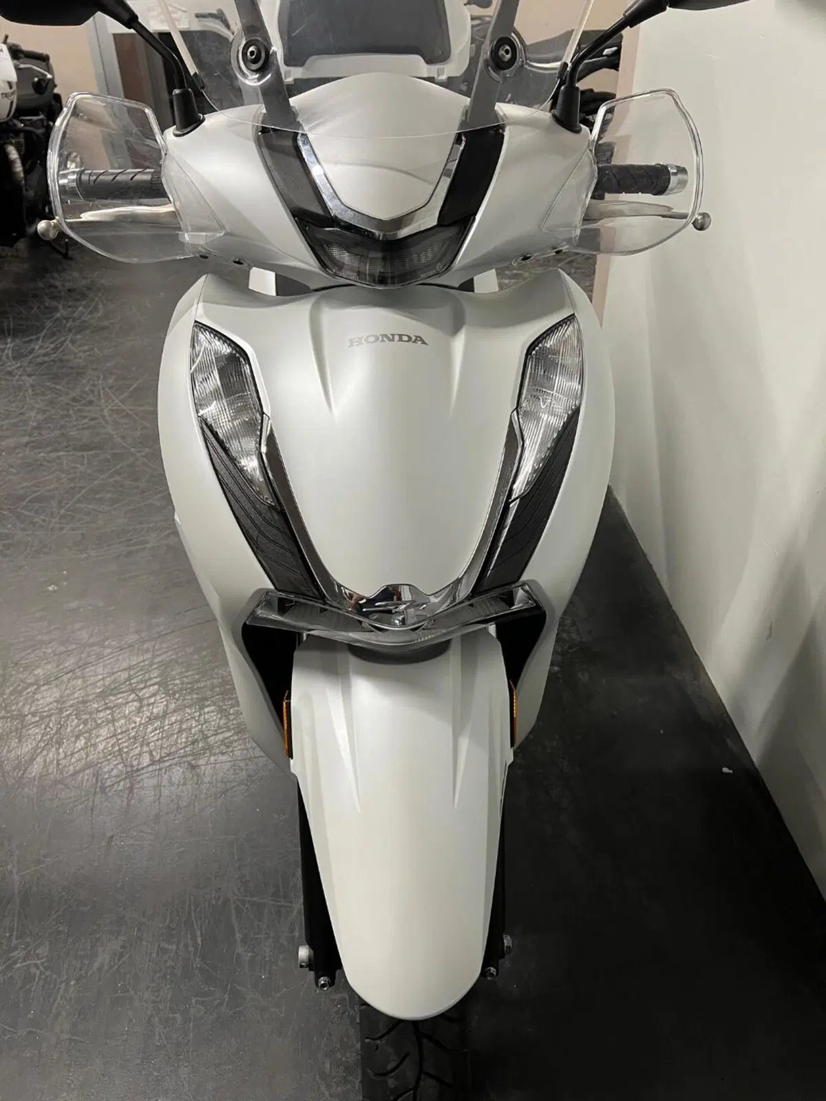Honda SH 350 (2021 - 24) (3)