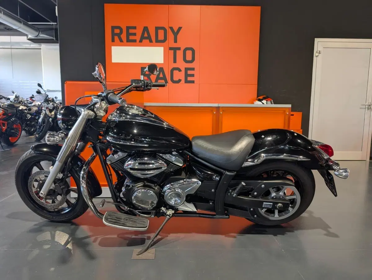 Yamaha XVS 950 A Midnight Star (2008 - 16) (2)