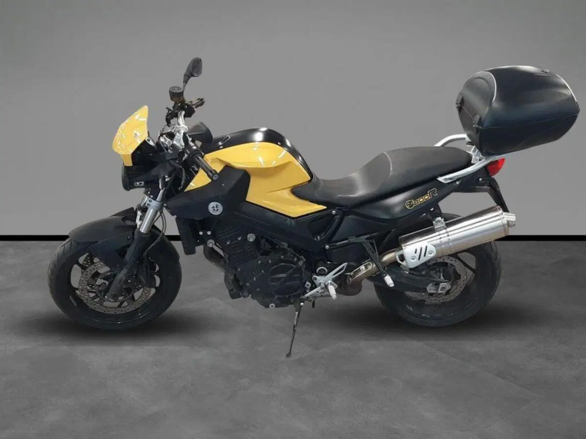 Bmw F 800 R (2015 - 16) (2)
